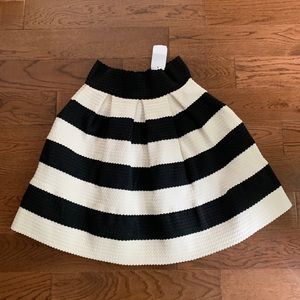 High waisted black and white stripped skirt